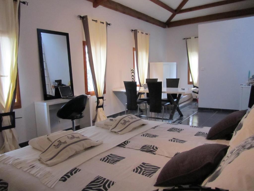 로크포르레핀 Le Mas Shabanou B&B 객실 사진
