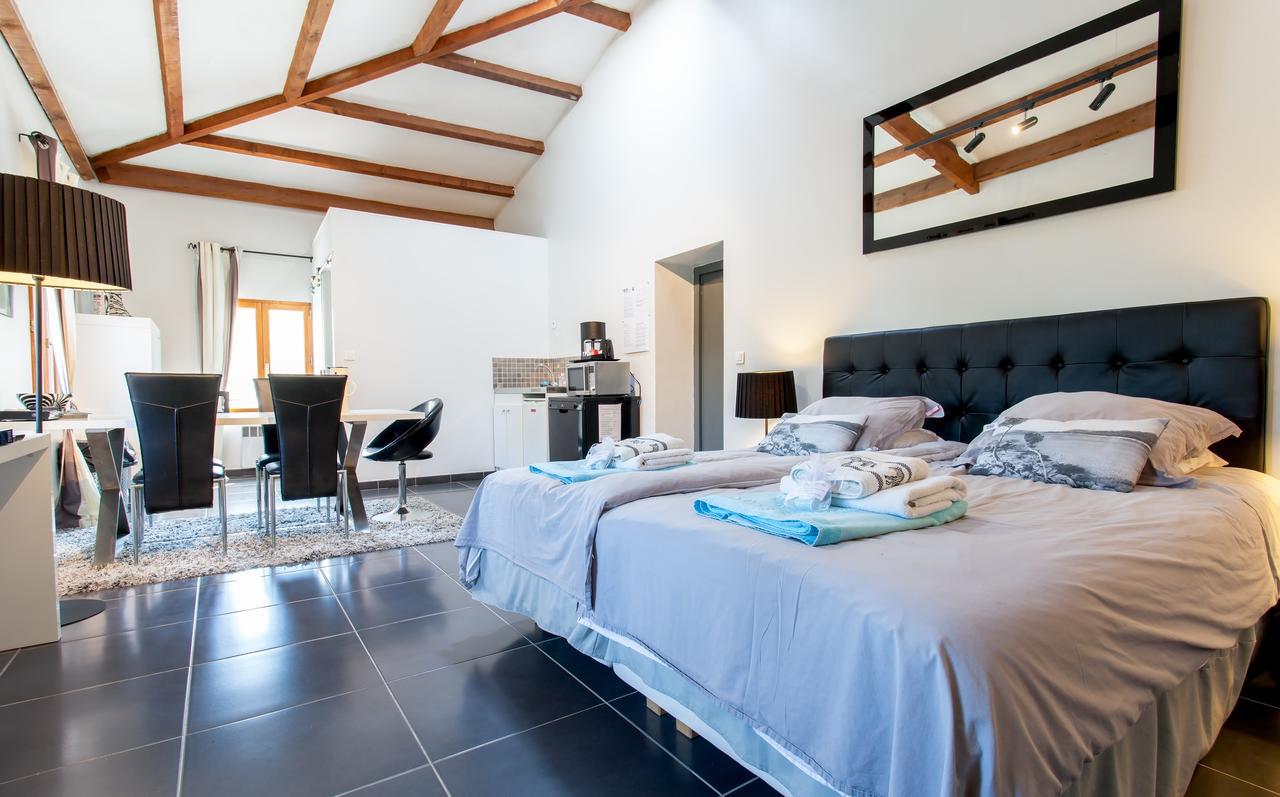 로크포르레핀 Le Mas Shabanou B&B 외부 사진