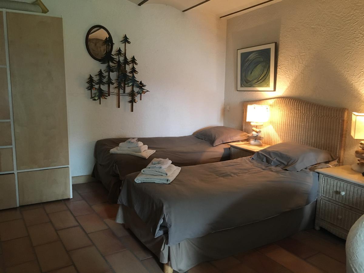 로크포르레핀 Le Mas Shabanou B&B 외부 사진