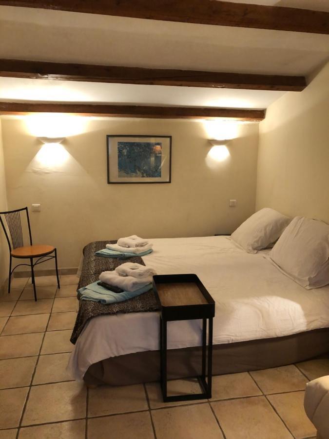 로크포르레핀 Le Mas Shabanou B&B 외부 사진